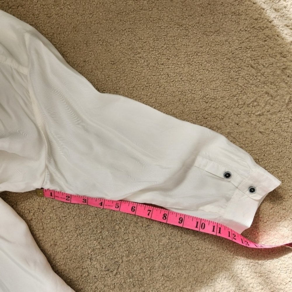 SOLD Vintage Silks by Fridaze White Silk Blend Button Up Lagenlook Blouse Size L - Picture 13 of 13
